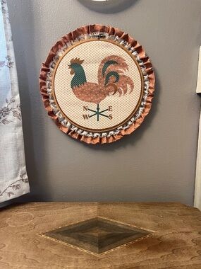 Vintage rooster wall decor